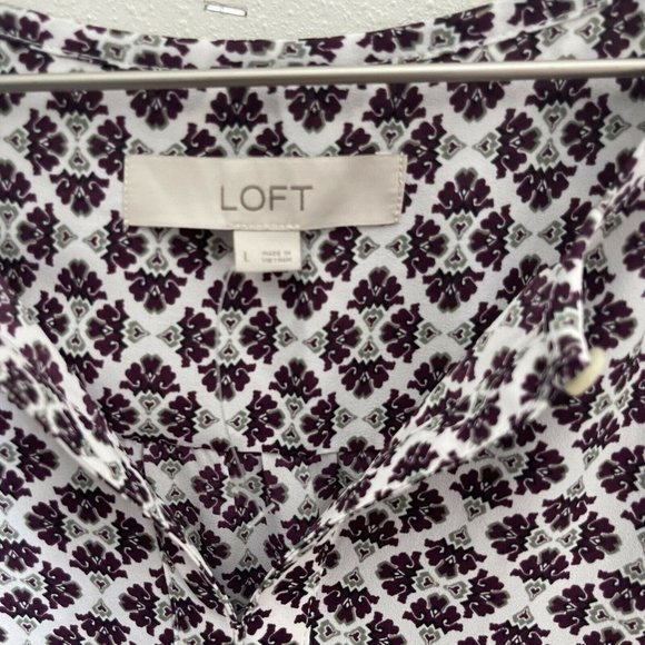 ANN TAYLOR LOFT Long Sleeve floral blouse Size Lar - Picture 3 of 8